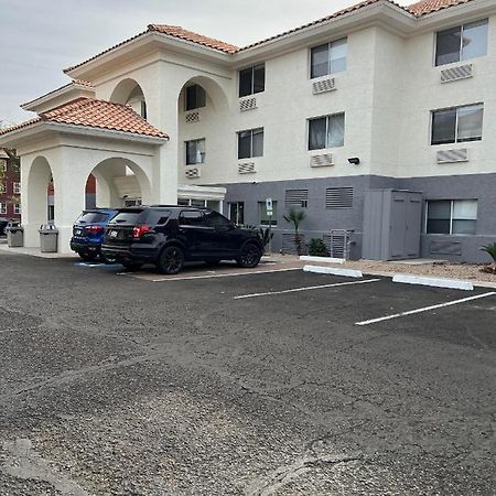 Holiday Inn Express & Suites Phoenix - Mesa West, An Ihg Hotel Exterior foto